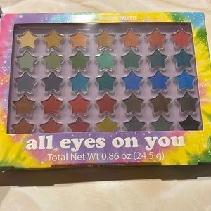 NIB 35pc All Eyes On You Eyeshadow Set